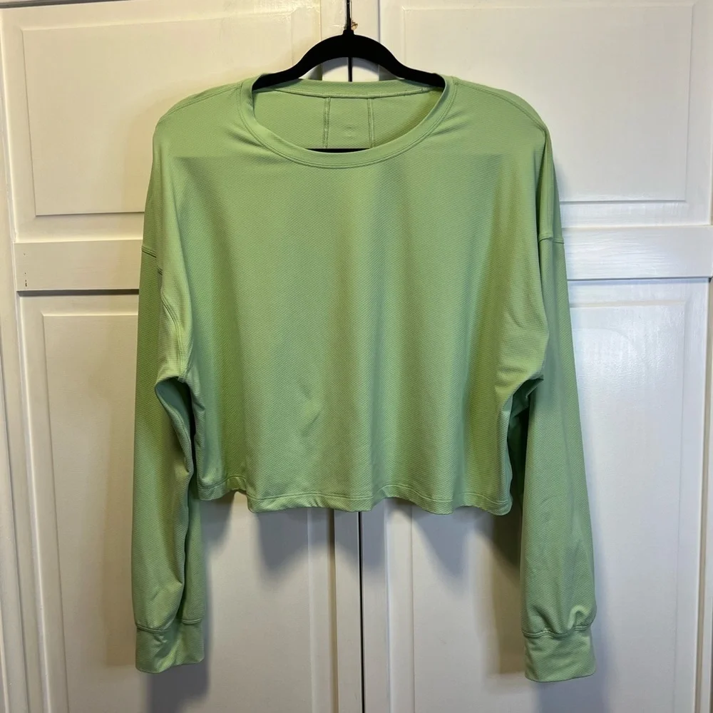 Lululemon EUC Muscle Love Long Sleeve Crop Top Size Women’s 12 Color Green